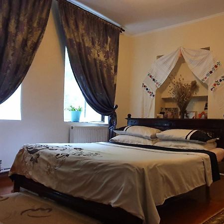 Authentic Apartment In The Centre Chişinău Extérieur photo