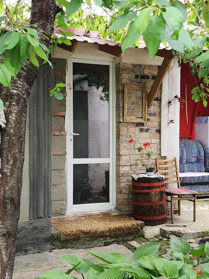 Authentic Apartment In The Centre Chişinău Extérieur photo